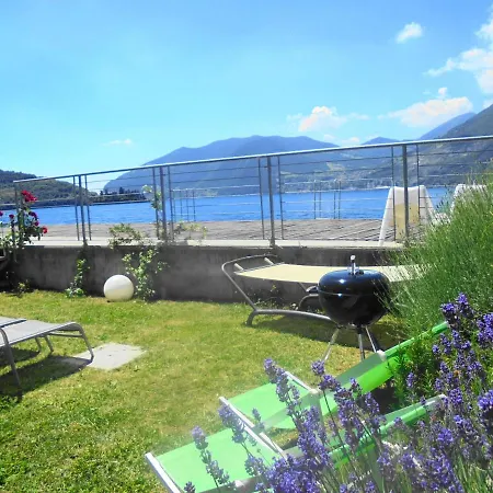 Dock House * Marone