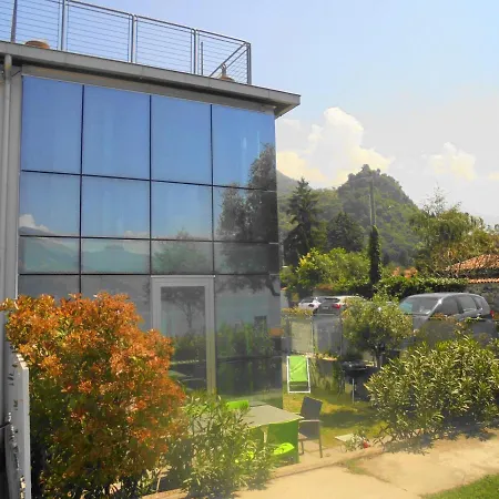 Dock House Apartamento