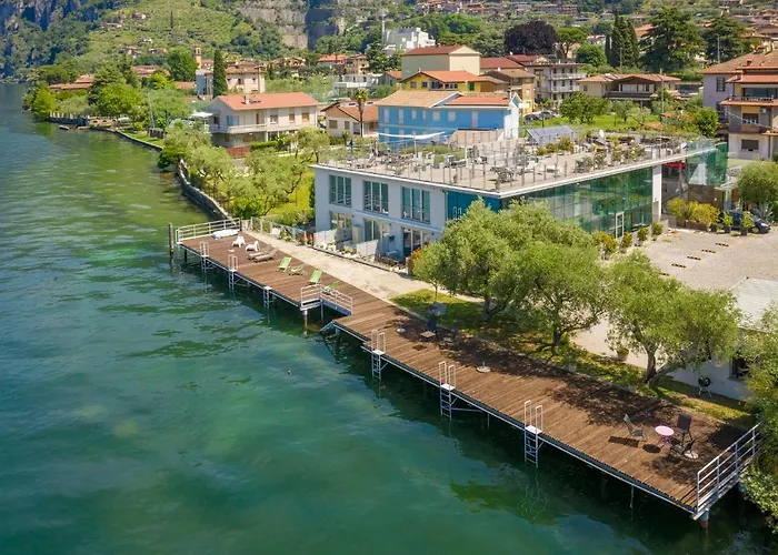 Dock House *