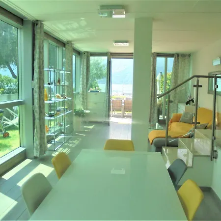 Apartment Dock House Marone
